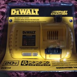 DeWalt 20v Fast Charger New 