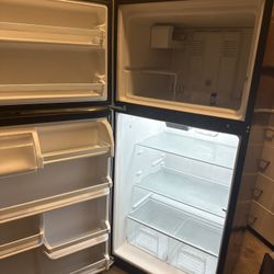 Whirlpool Refrigerator 