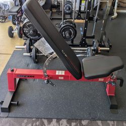 Adjustable Weight Bench