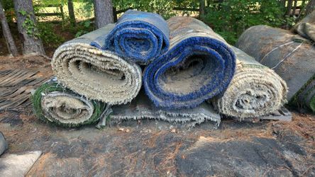 Clearance 2 Rolls Left ! 7' by 50' + rolls of Used Turf