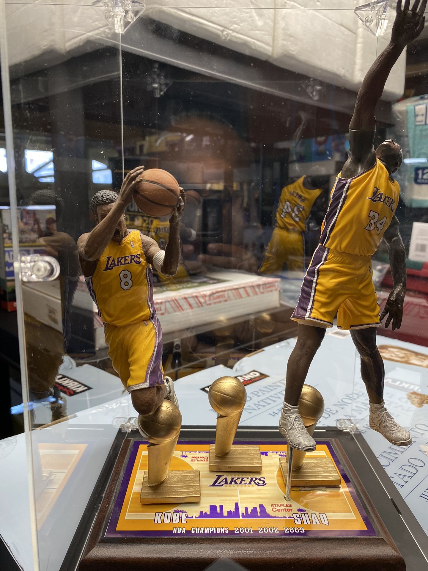 Los Angeles Lakers Kobe Bryant & Shaquille O’Neal Custom Action Figures 