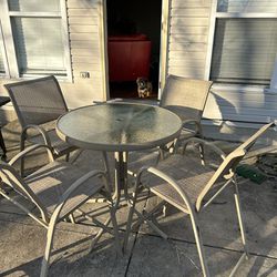 Outdoor High top Table And Chairs