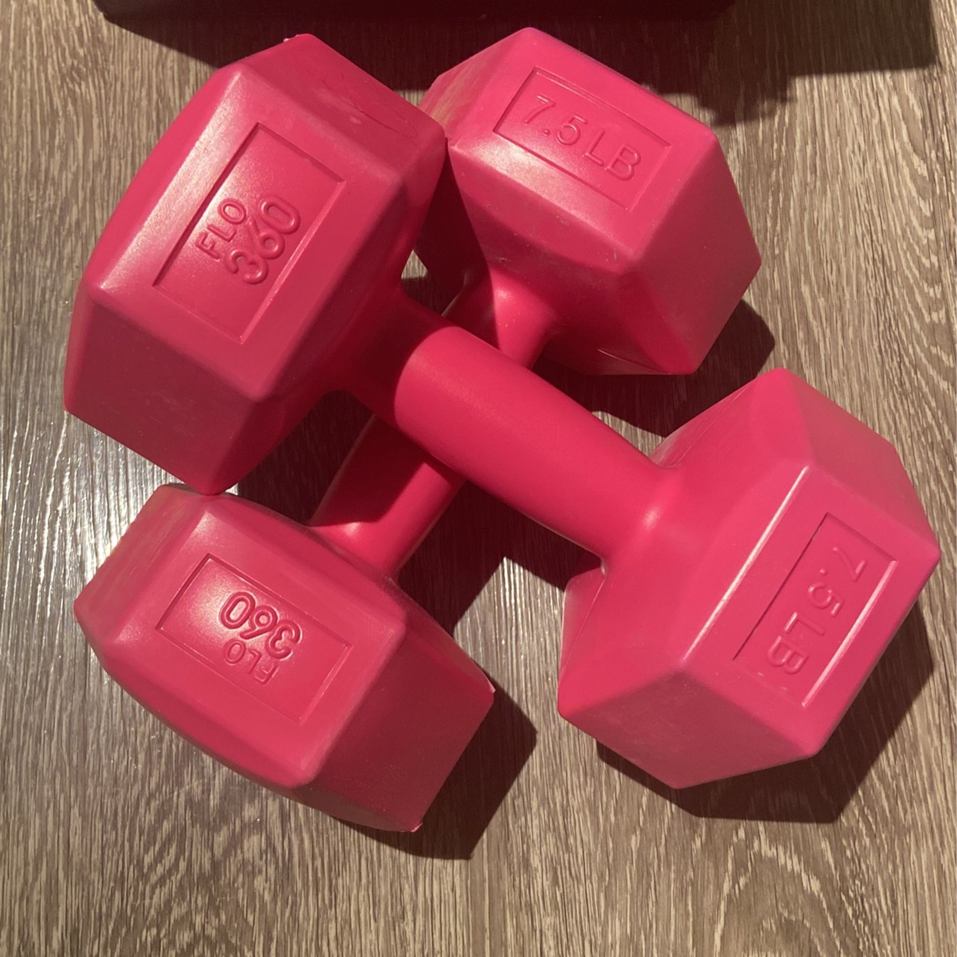 Set of two 7.5 Dumbbells