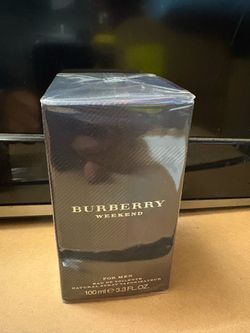Burberry Weekend Eau de Toilette 3.3 oz #luxury #fragrance Brand New but small dent on the corner of the box.