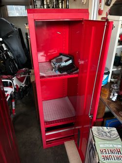 Us gen tool cabinet
