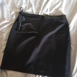 White House Black Market Skirt 