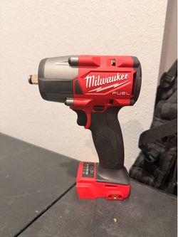 New Milwaukee M18 Fuel 1/2 Mid Torque Impact Wrench