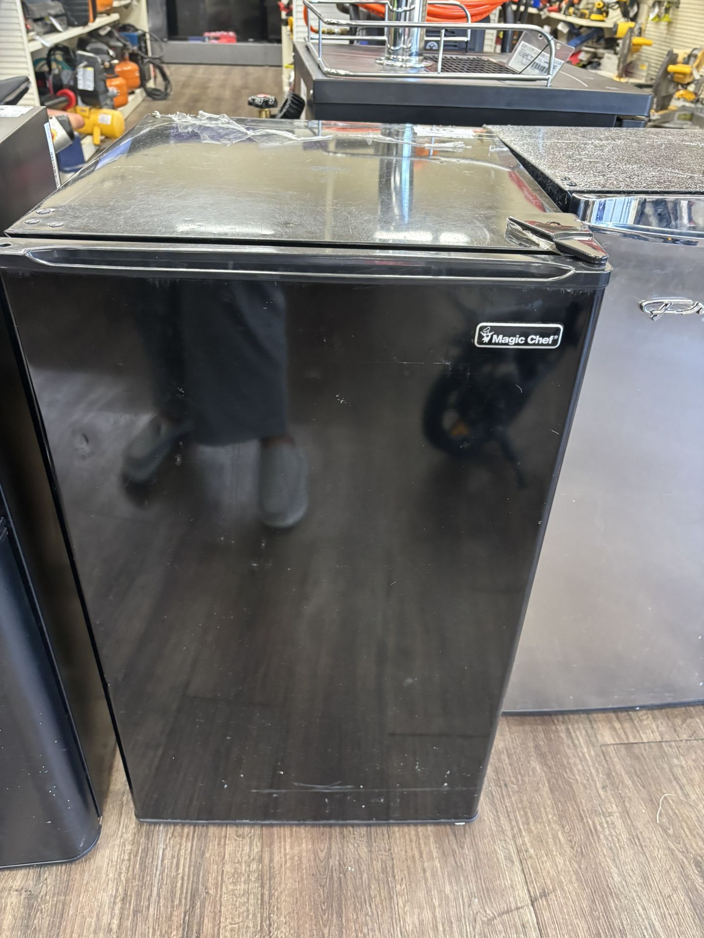 Mini Fridges 