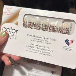 Colorstreet “Under The Mistletoe”