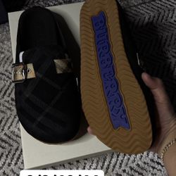 Burberry Clogs 