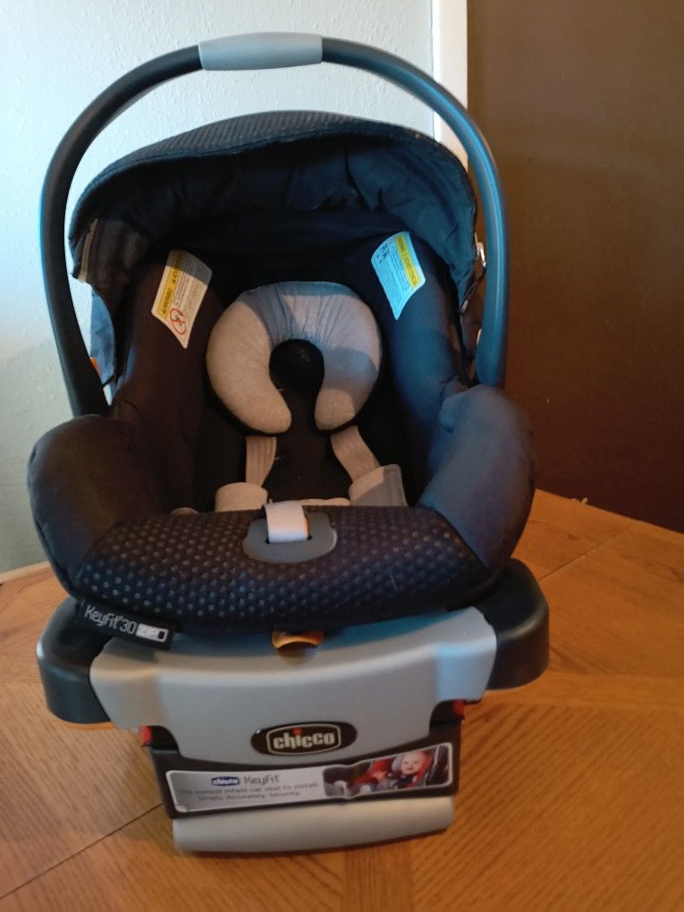 Infant Car Seat And Base