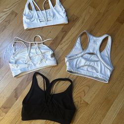Bundle of 4 Athleta sport bra Sz small