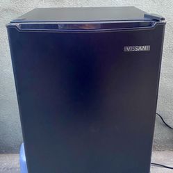 MINI REFRIGERATOR 