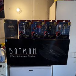Batman set with 5 action figures and Batwing 
