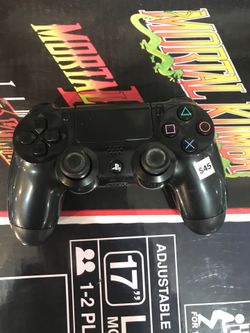 PS4 controller