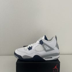 Jordan 4 Midnight Navy