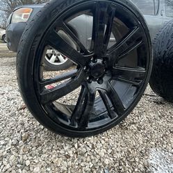 26’s Replica Wheels With Tires
