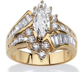 New 18 k yellow gold engagement ring wedding ring set