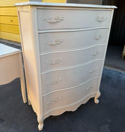 Beautiful Vintage Twin Bedroom Set