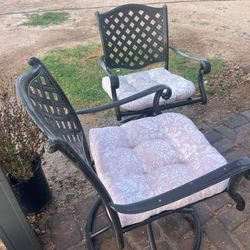  Patio Swivel Chairs 