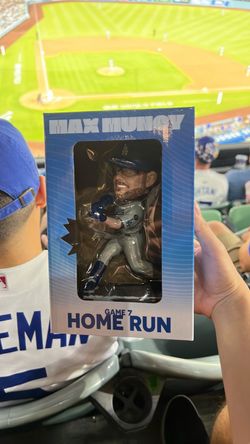 Max Muncy bobble head