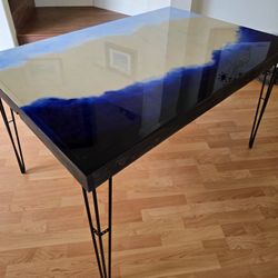 Stunning Mirage Dining table  50x35