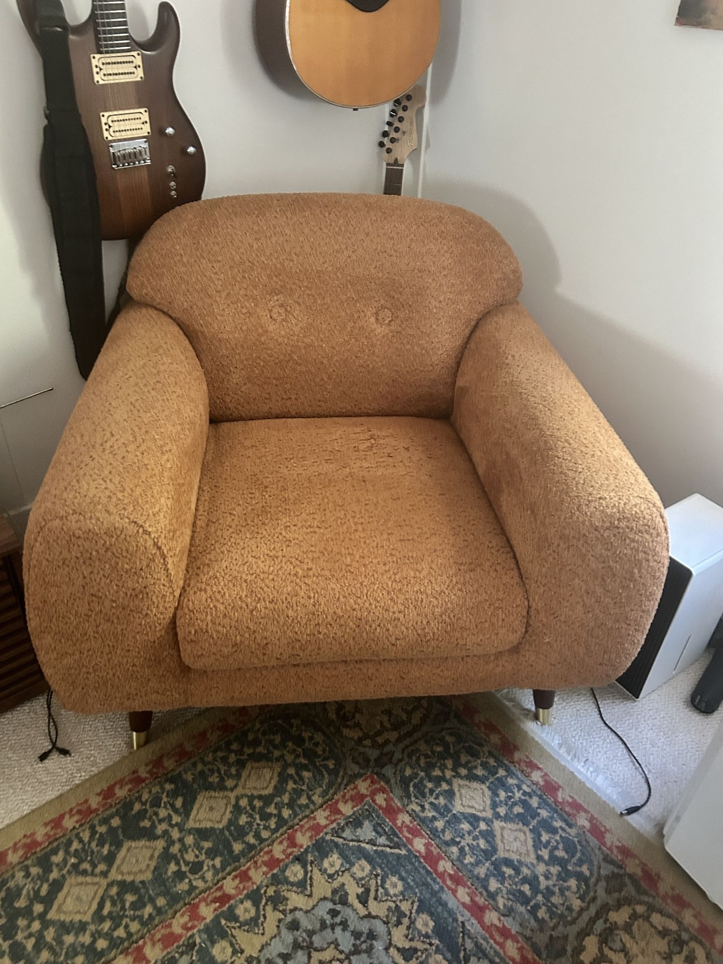 Modern Style Accent Chair