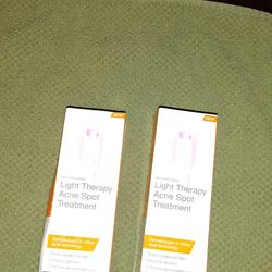 New 2 Neutrogena Light Therapy Acne Device 