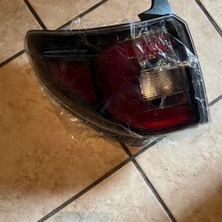 GMC Acadia  Limited Left Driver Side Tail Lamp