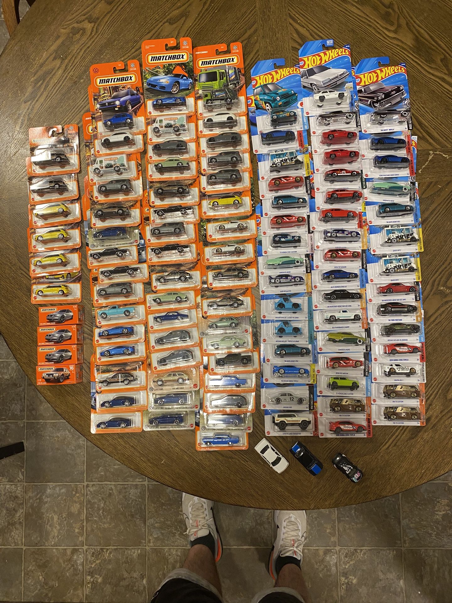 HOTWHEELS AND MATCHBOX COLLECTION 