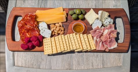 Interlocking Charcuterie/Serving Board