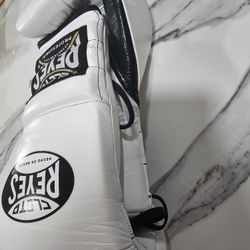 Genuine Cleto Reyes 18oz