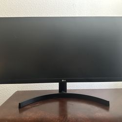 LG UltraWide Monitor 