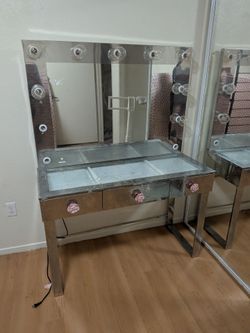 Free Vanity - must go!