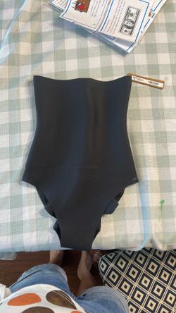 Skims CS High waisted Brief medium