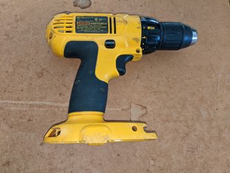 DeWalt Drill - DC759 WORKS GREAT