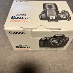 Rebel T7 Camera 
