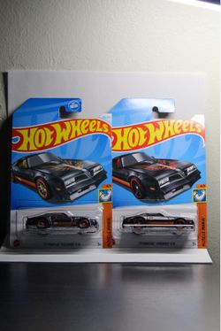 Hot Wheels ’77 Pontiac Firebird T/A Super Treasure Hunt + Mainline