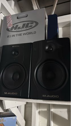 M-AUDIO MONITORS BX8a