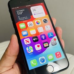 iPhone SE 2nd Gen 64GB Black Unlocked Good Condition 80% Battery