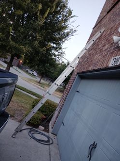 16ft Lightweight Extension Ladder