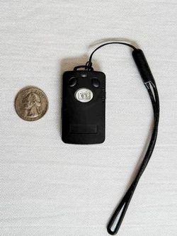 NEW Bluetooth Wireless Camera Shutter Remote Release For Smartphones