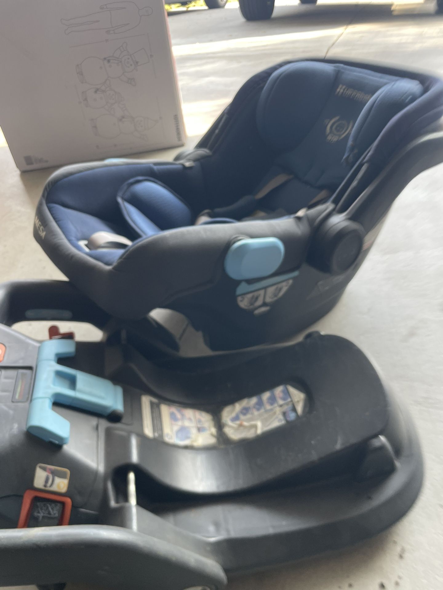 Baby Car Seat with detachable carrying seat
