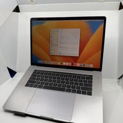 MacBook pro 15 inch with Touchbar