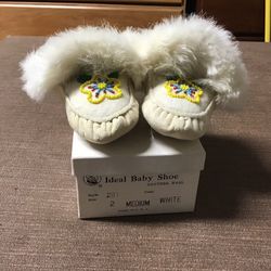 Vintage Ideal Baby Beaded Native American Look Slipper In Original Box