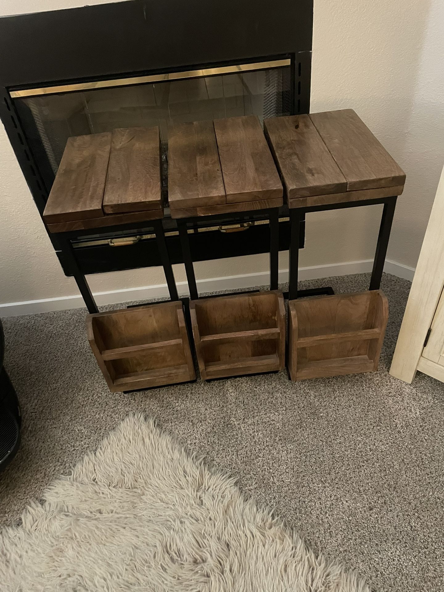 Expandable C Table/ End Table