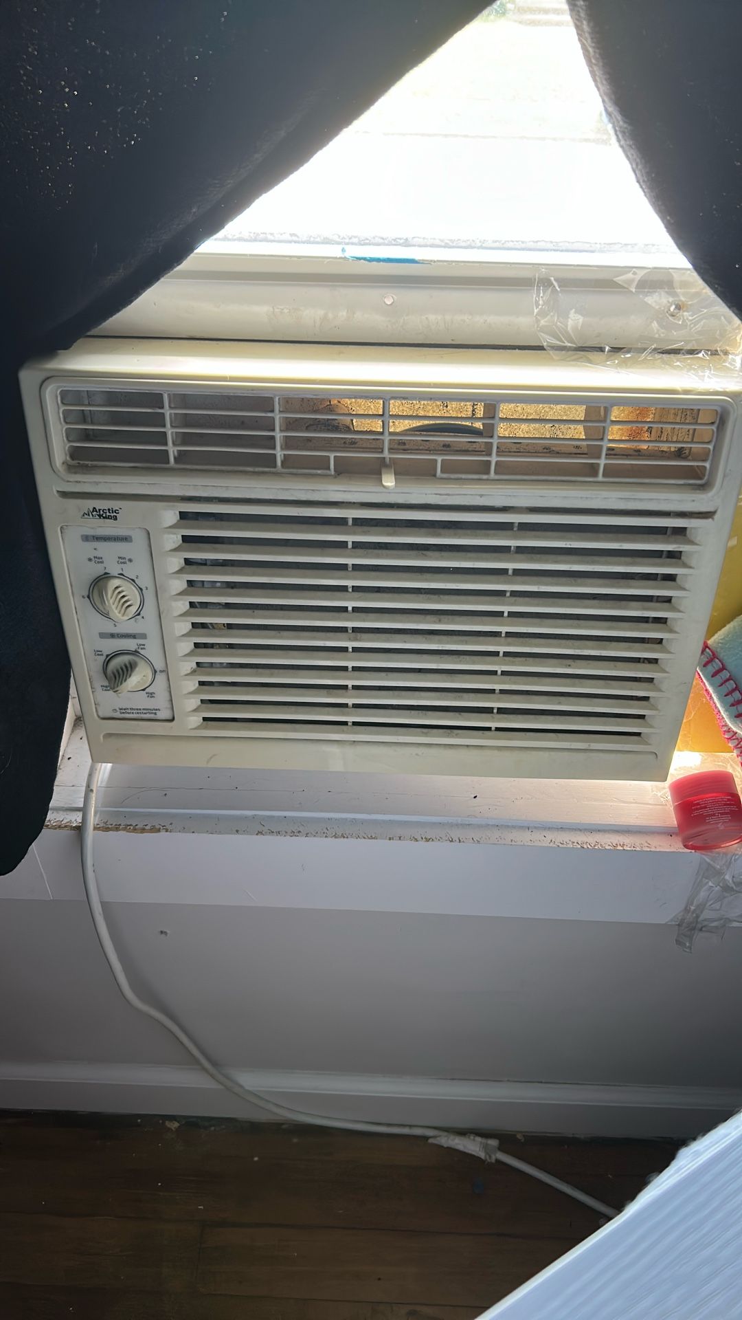 Window air conditioner