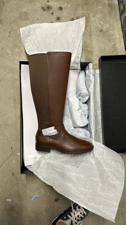 Brand New Coach Boots In The Box