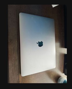 Apple MacBook Pro