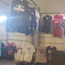 REALLY REALLY AWESOME GEAR GOING CHEAP! GEMS IN HERE. 